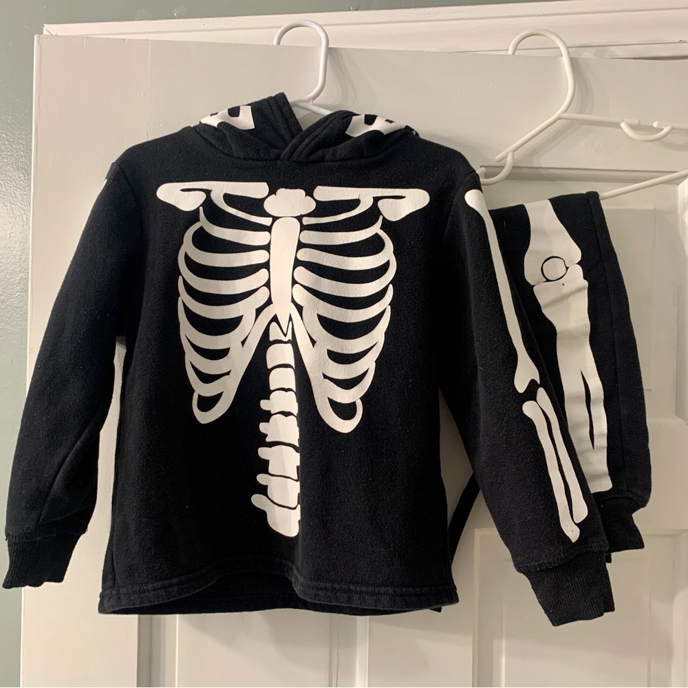 Skeleton Sweatshirt & Sweatpants Set, Kids size 2-4y
